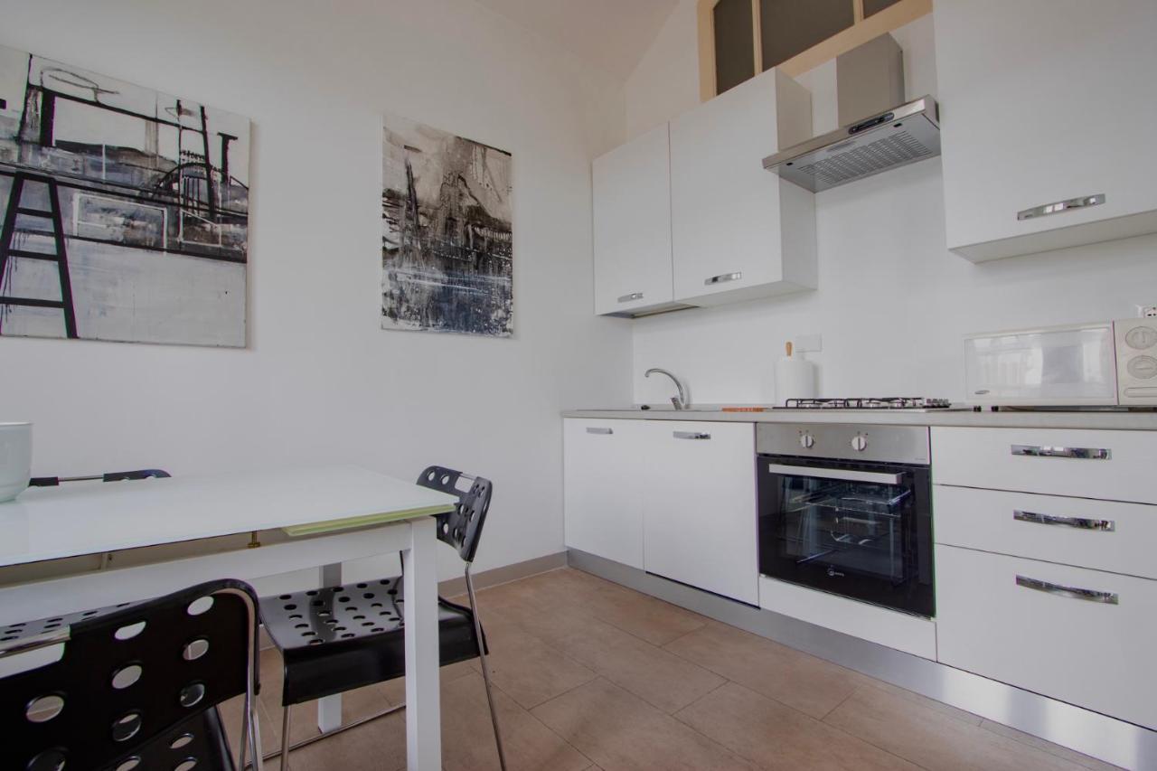 Casa D'Artista - Charming Apartment + Parking Torino Kültér fotó