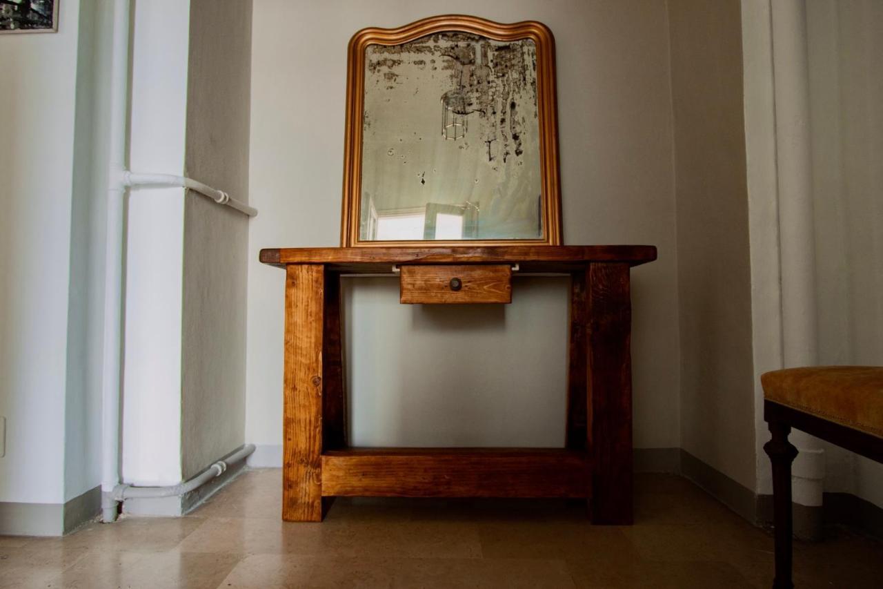 Casa D'Artista - Charming Apartment + Parking Torino Kültér fotó